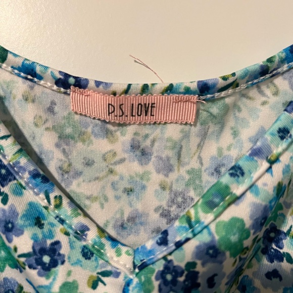 All about the flowers -Tank Top - Picture 3 of 3